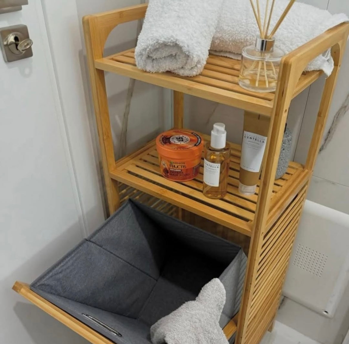 Laundry With 2-Tier Shelves