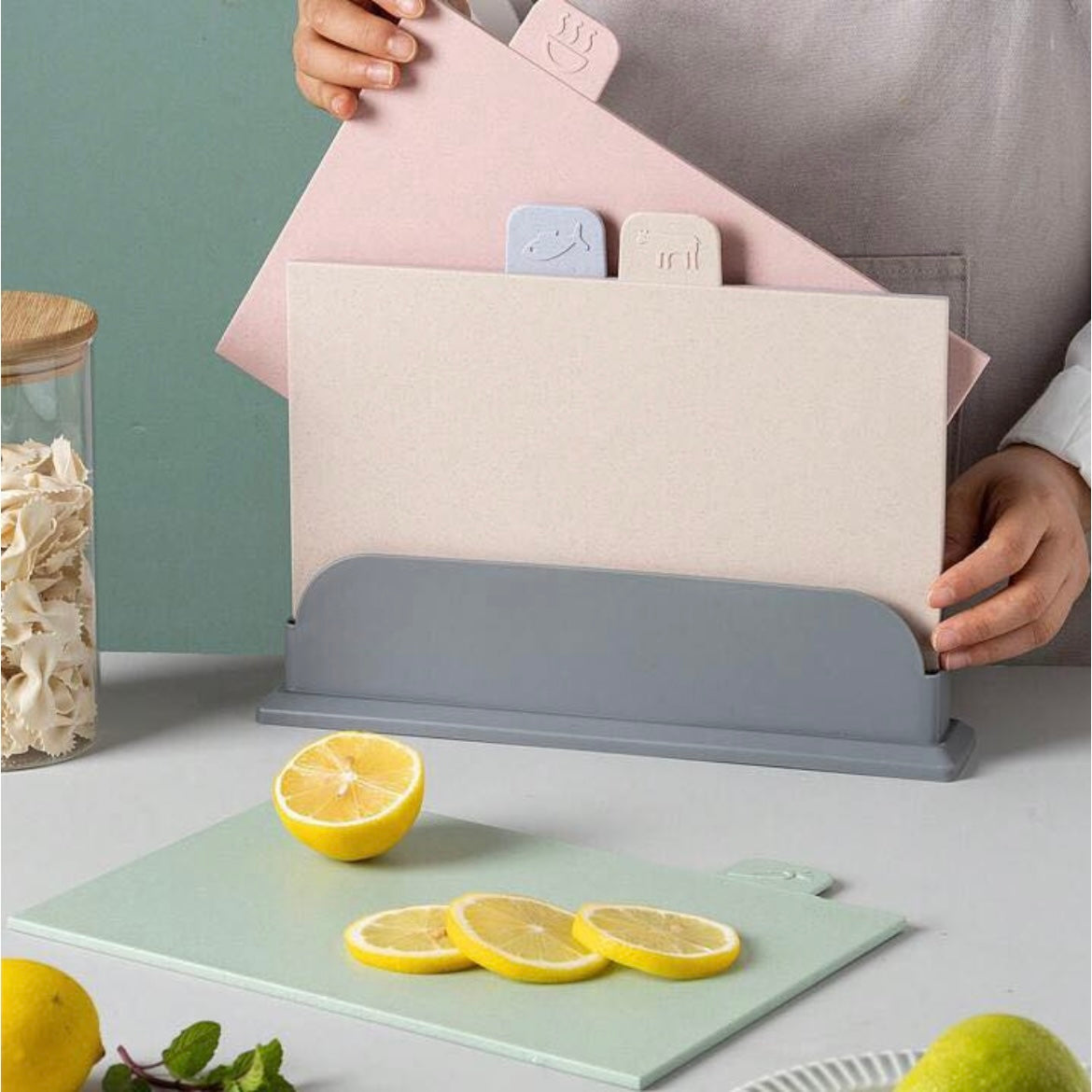 4 Pack Chopping Board Set With Stand
