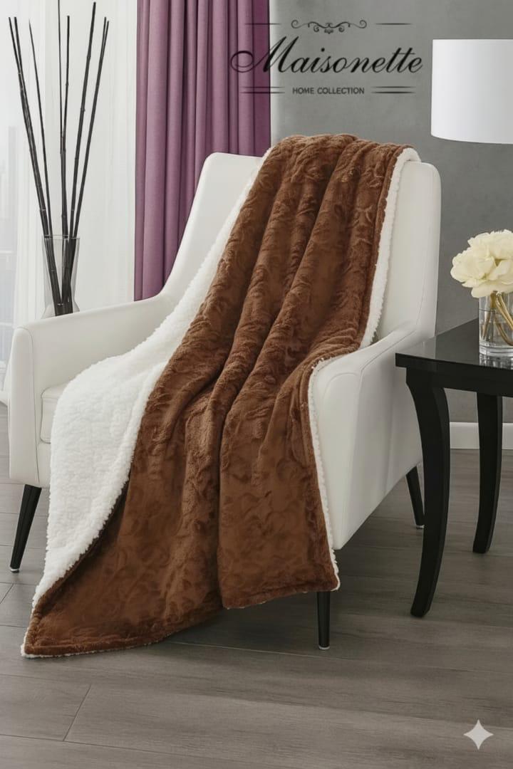 Single-and-a-half blanket, fur on the inside