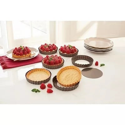 Phoenix, Fluted Tart Pan With Removable Bottom